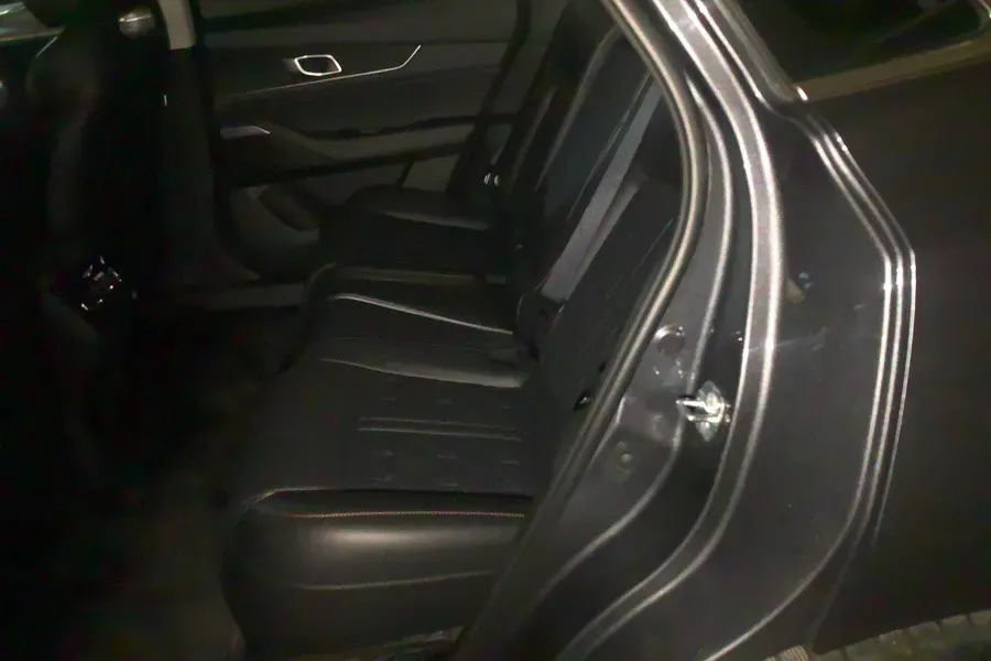 2021 ChangAn UNI-K 2.0T 233HP L4 8AT,autocango,china used car exporter,china ev exporter,chinese used car exporter,chinese used ev exporter