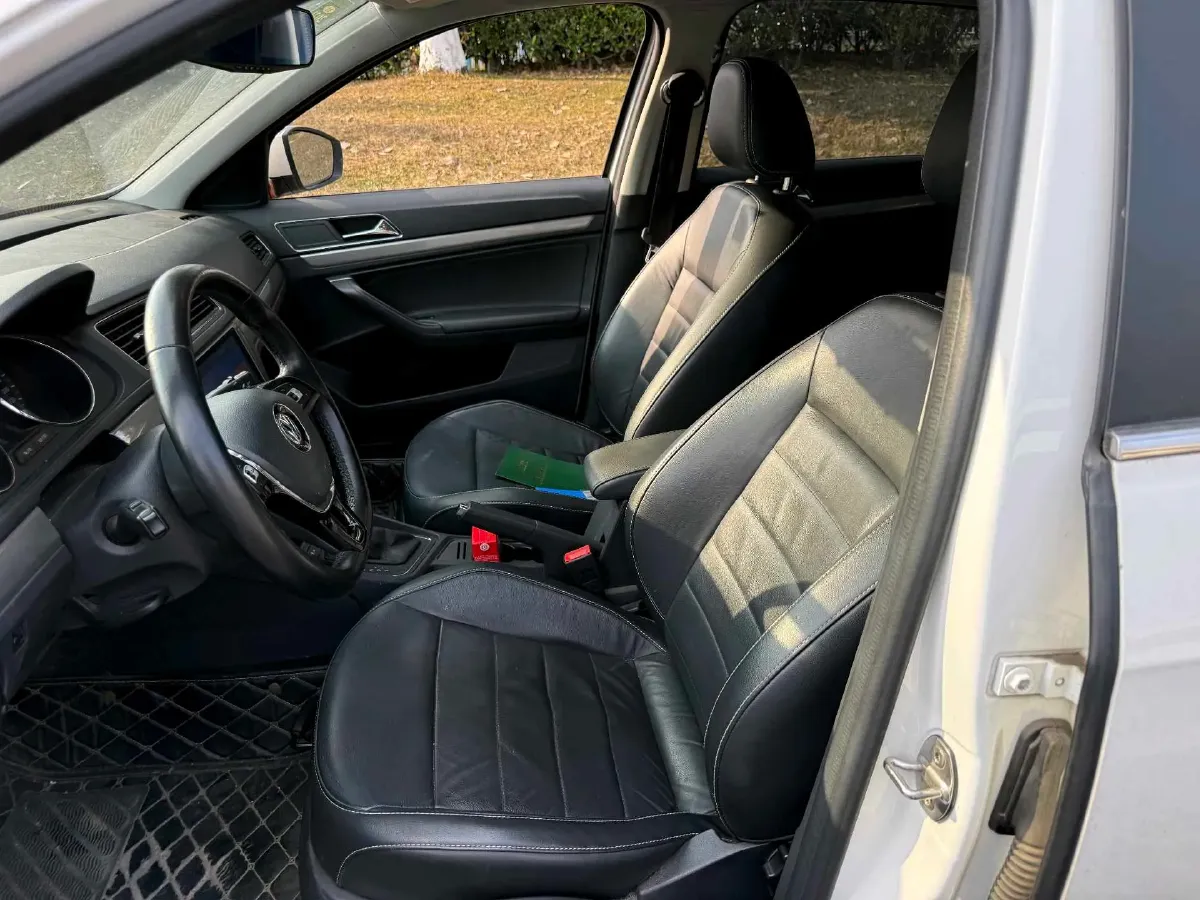 2017 Buick Excelle 1.5L 114HP L4 6AT,autocango,china used car exporter,china ev exporter,chinese used car exporter,chinese used ev exporter