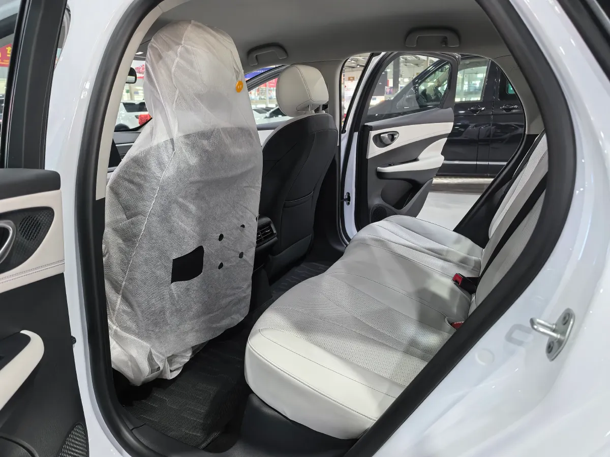 2025 BYD Seal05 DM-i 1.5L 101HP L4 E-CVT PHEV 7.68KWH,autocango,china used car exporter,china ev exporter,chinese used car exporter,chinese used ev exporter