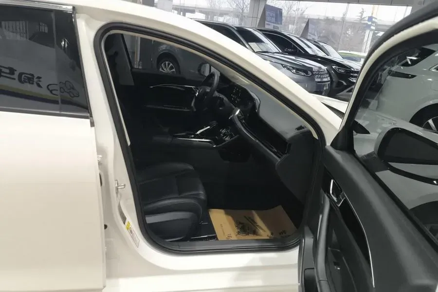 2022 ChangAn CS55 Plus 1.5T 188HP L4 7DCT,autocango,china used car exporter,china ev exporter,chinese used car exporter,chinese used ev exporter