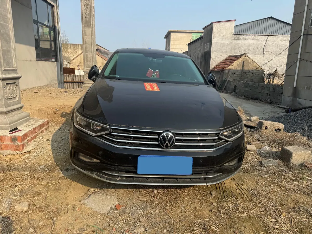 2020 Volkswagen Magotan 2.0T 186HP L4 7DCT,autocango,china used car exporter,china ev exporter,chinese used car exporter,chinese used ev exporter