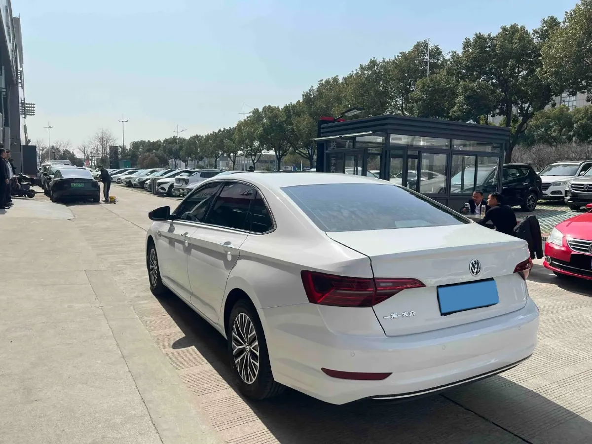 2019 Jeep Renegade 1.3T 173HP L4 7DCT,autocango,china used car exporter,china ev exporter,chinese used car exporter,chinese used ev exporter