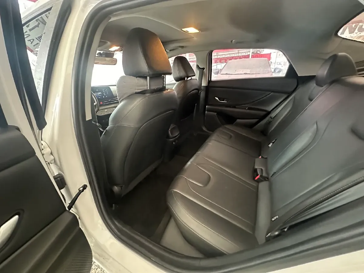 2021 Hyundai Elantra 1.5L 115HP L4 CVT,autocango,china used car exporter,china ev exporter,chinese used car exporter,chinese used ev exporter