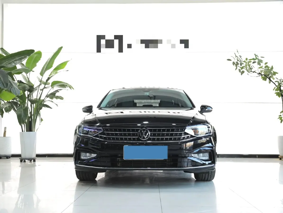 2024 Volkswagen Magotan 2.0T 186HP L4 7DCT,autocango,china used car exporter,china ev exporter,chinese used car exporter,chinese used ev exporter