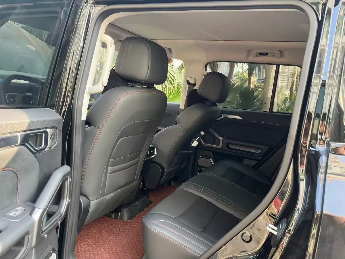 2024 Jetour Traveller 2.0T 254HP L4 7DCT,autocango,china used car exporter,china ev exporter,chinese used car exporter,chinese used ev exporter