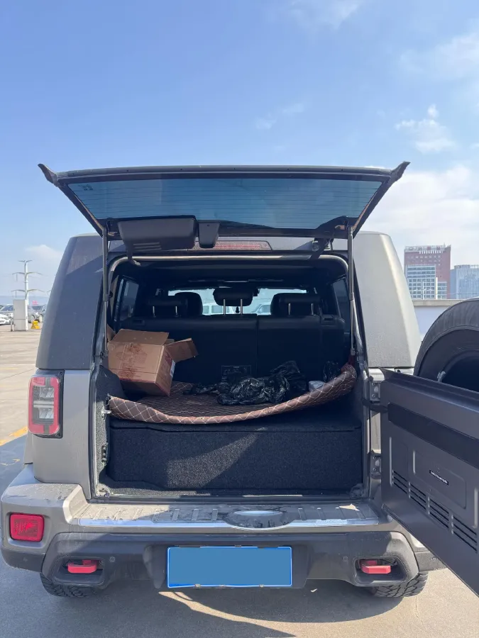 2021 Beijing BJ40 2.0T 224HP L4 8AT,autocango,china used car exporter,china ev exporter,chinese used car exporter,chinese used ev exporter