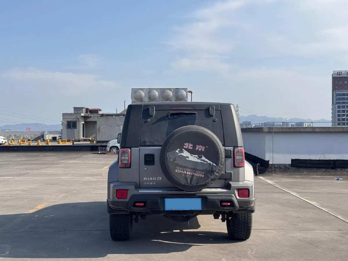 2021 Beijing BJ40 2.0T 224HP L4 8AT,autocango,china used car exporter,china ev exporter,chinese used car exporter,chinese used ev exporter