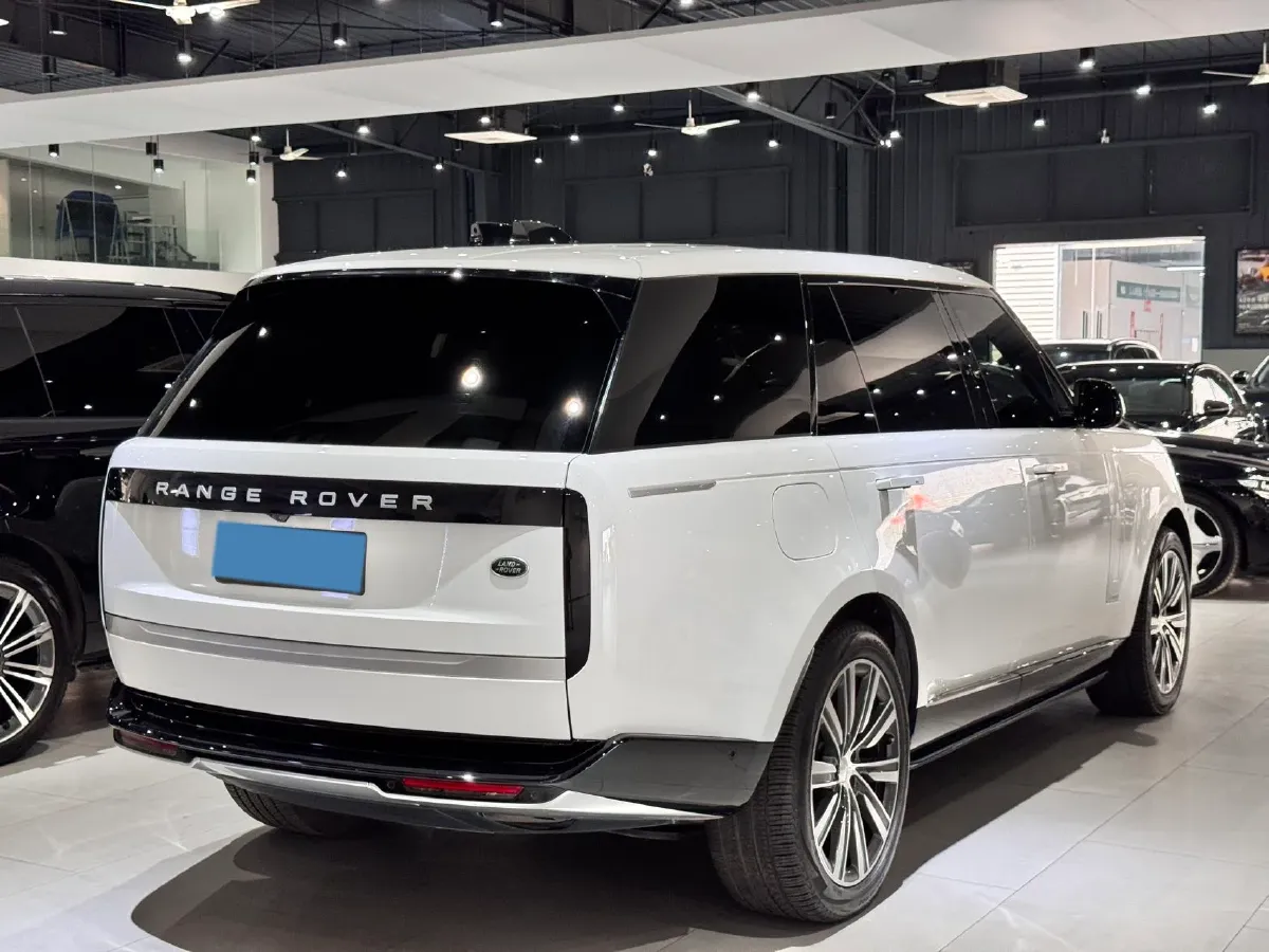 2025 Land Rover Range Rover 3.0T 400HP L6 8AT,autocango,china used car exporter,china ev exporter,chinese used car exporter,chinese used ev exporter
