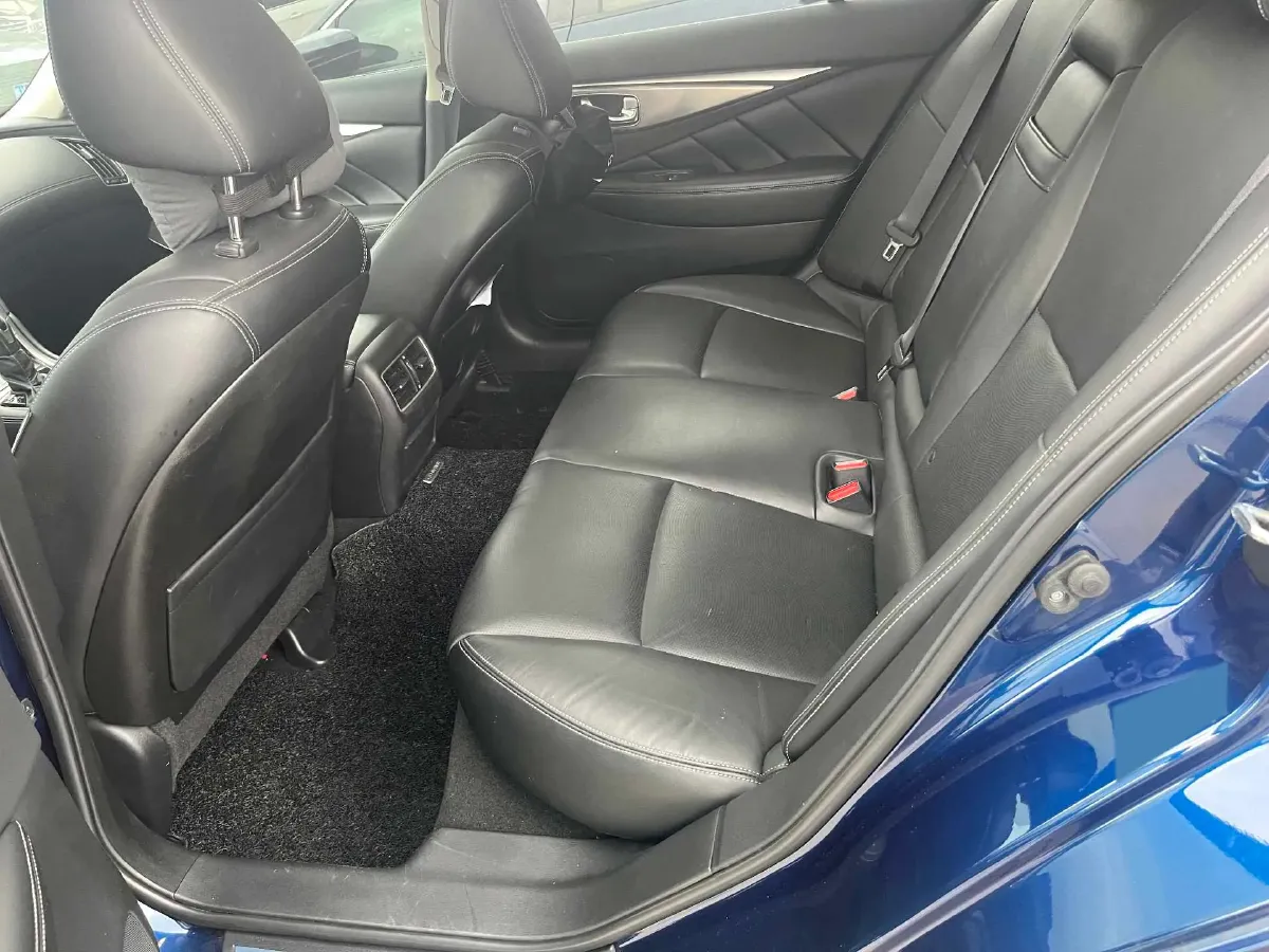 2018 Jeep Grand Commander 2.0T 265HP L4 9AT,autocango,china used car exporter,china ev exporter,chinese used car exporter,chinese used ev exporter