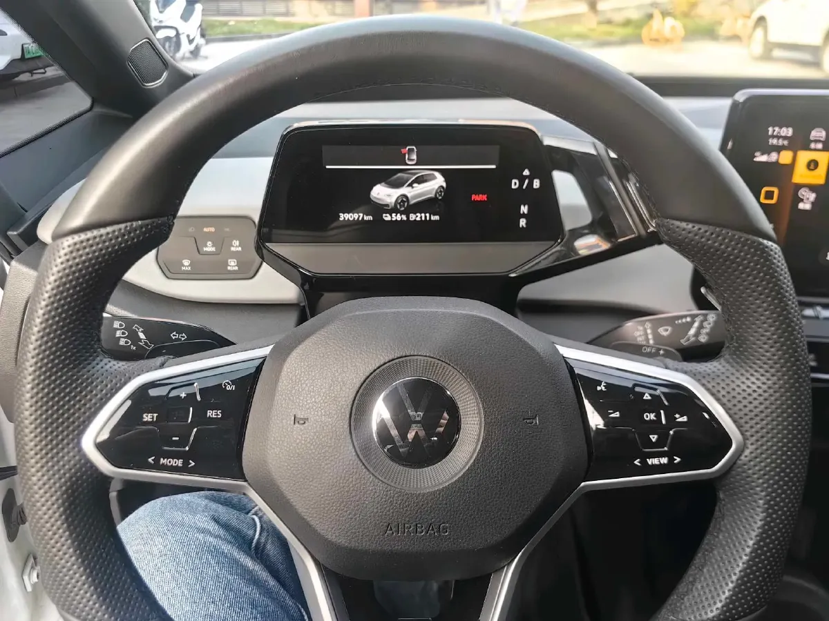 2023 Volkswagen ID.3 BEV 52.8KWH,autocango,china used car exporter,china ev exporter,chinese used car exporter,chinese used ev exporter