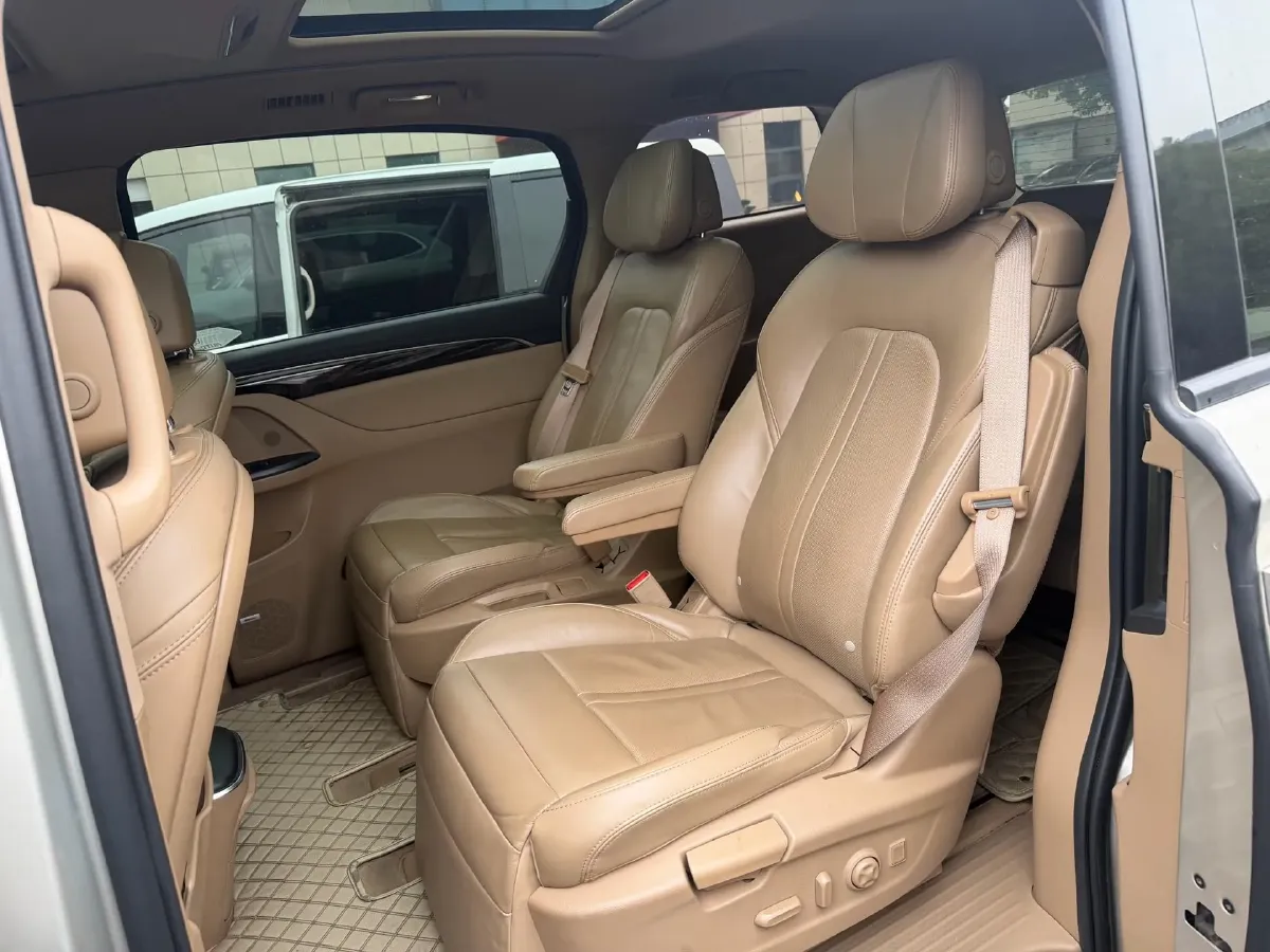 2018 Buick GL8 2.0T 260HP L4 6AT,autocango,china used car exporter,china ev exporter,chinese used car exporter,chinese used ev exporter
