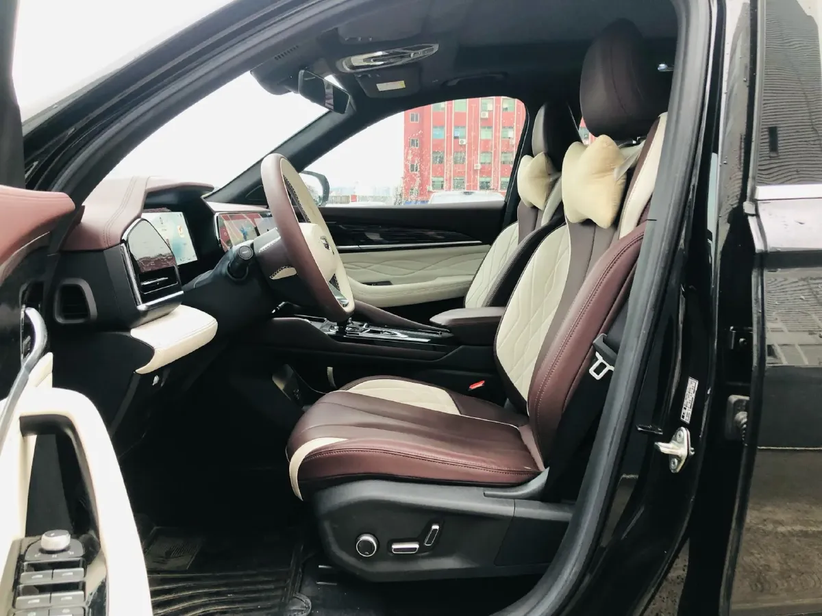 2024 Geely Monjaro 2.0T 238HP L4 8AT,autocango,china used car exporter,china ev exporter,chinese used car exporter,chinese used ev exporter