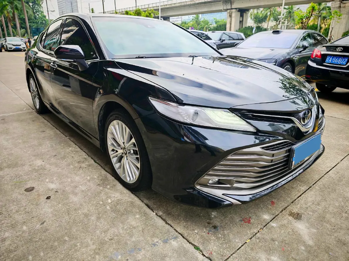 2019 Toyota Camry 2.5L 209HP L4 8AT,autocango,china used car exporter,china ev exporter,chinese used car exporter,chinese used ev exporter
