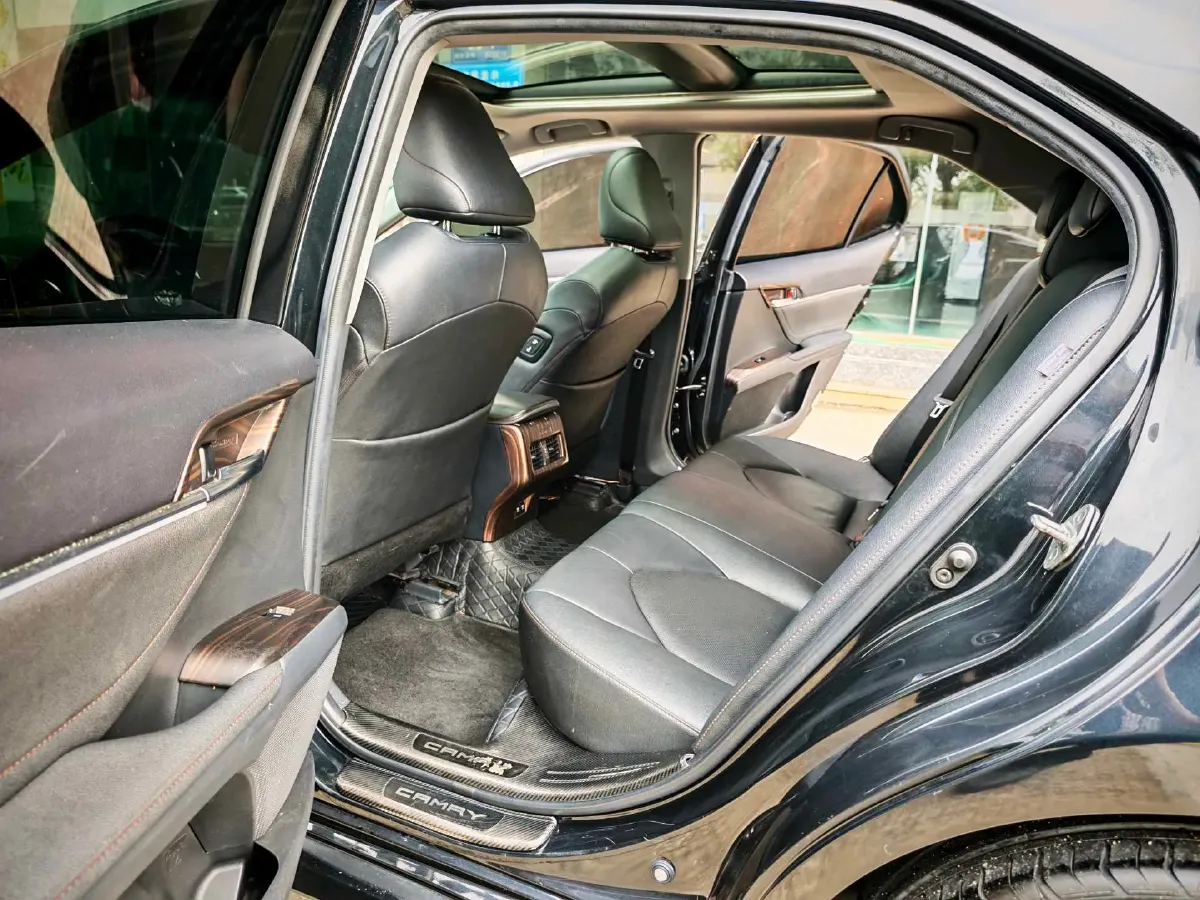 2019 Toyota Camry 2.5L 209HP L4 8AT,autocango,china used car exporter,china ev exporter,chinese used car exporter,chinese used ev exporter