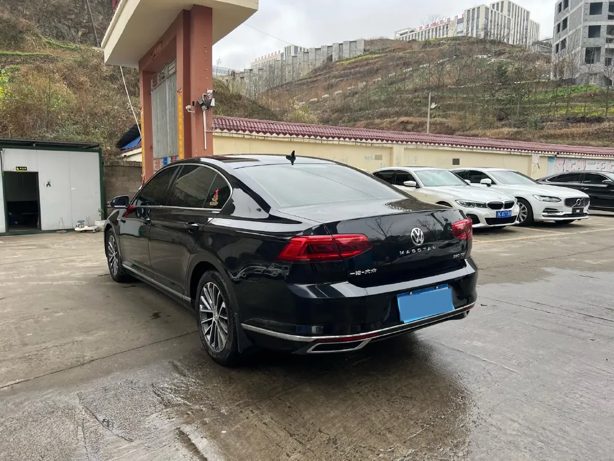 2020 Volkswagen Magotan 2.0T 186HP L4 7DCT,autocango,china used car exporter,china ev exporter,chinese used car exporter,chinese used ev exporter
