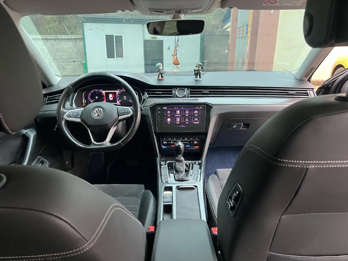 2020 Volkswagen Magotan 2.0T 186HP L4 7DCT,autocango,china used car exporter,china ev exporter,chinese used car exporter,chinese used ev exporter