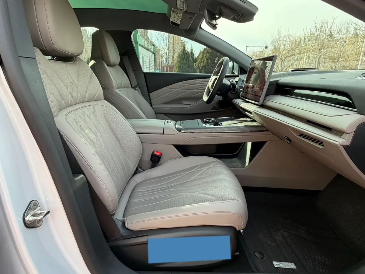 2025 Geely Galaxy Starshine 8 1.5L 112HP L4 1DHT PHEV,autocango,china used car exporter,china ev exporter,chinese used car exporter,chinese used ev exporter