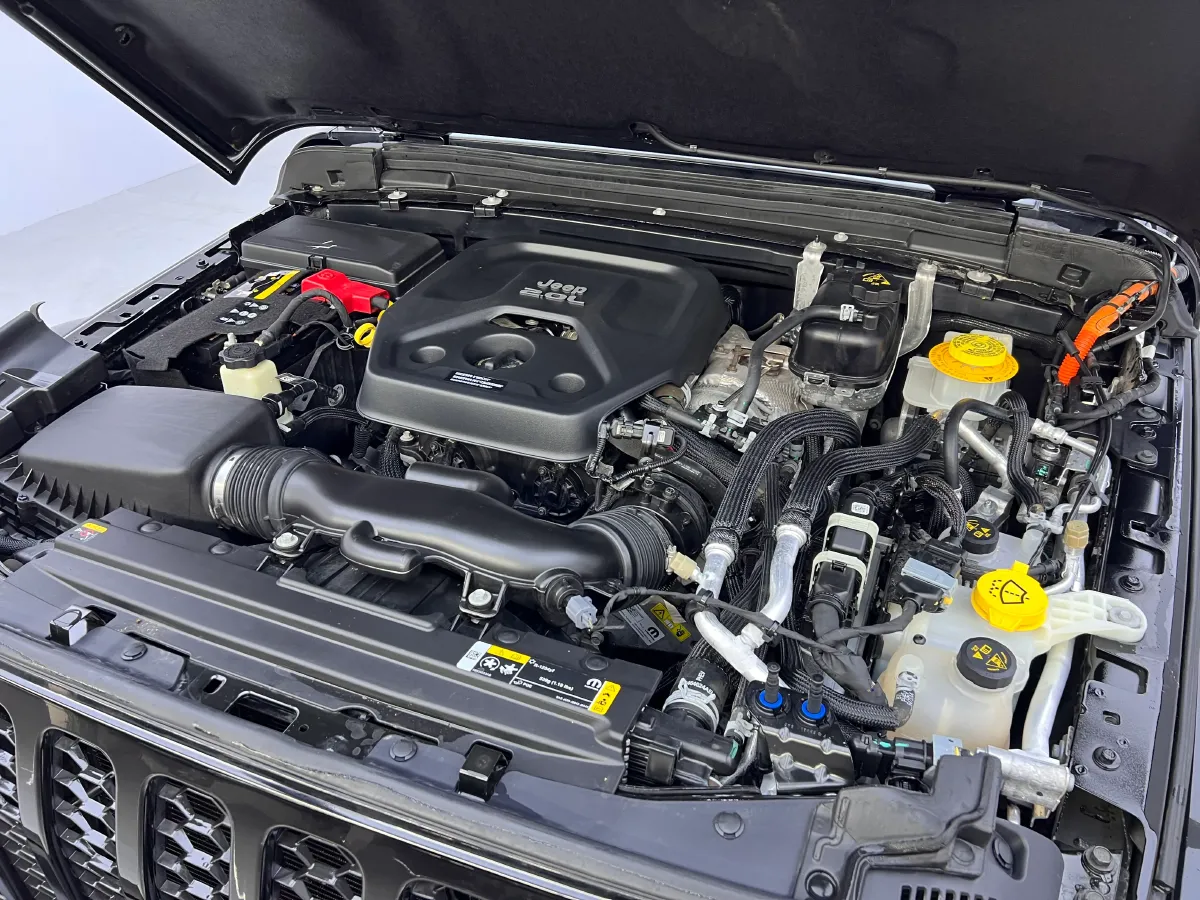 2021 Jeep Wrangler 2.0T 266HP L4 8AT PHEV 17KWH,autocango,china used car exporter,china ev exporter,chinese used car exporter,chinese used ev exporter