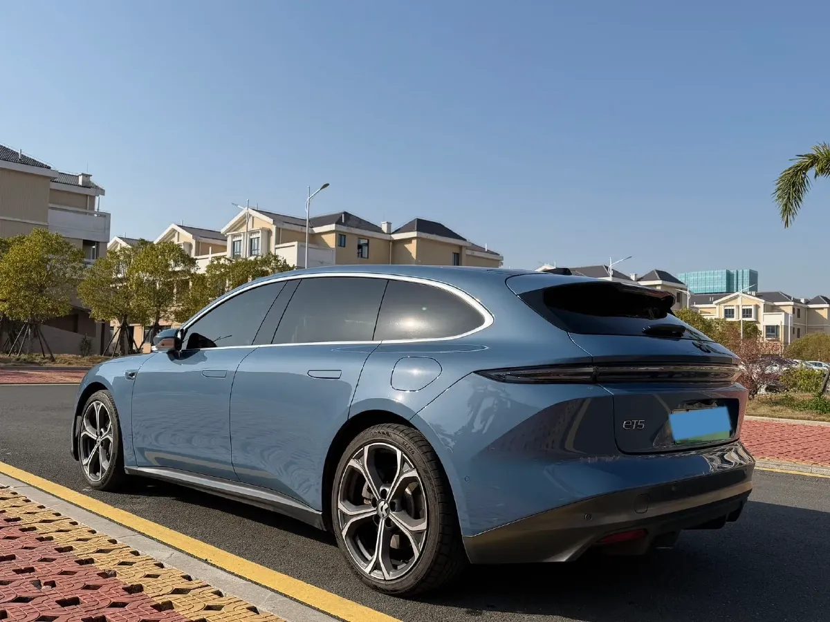 2023 NIO ET5T BEV 75KWH,autocango,china used car exporter,china ev exporter,chinese used car exporter,chinese used ev exporter