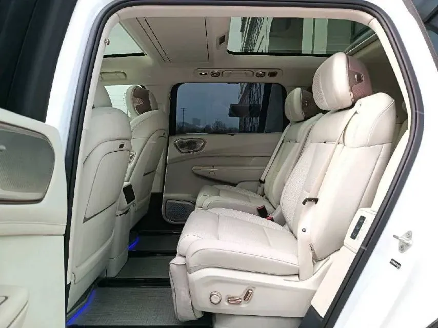 2025 LYNK&CO 900 2.0T 254HP L4 3DHT PHEV,autocango,china used car exporter,china ev exporter,chinese used car exporter,chinese used ev exporter