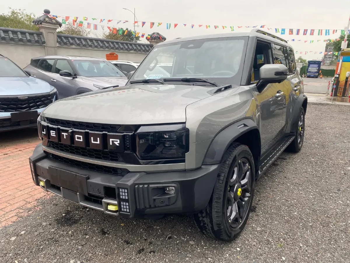 2024 Jetour ShanHai TravellerC-DM 1.5T 156HP L4 3DHT PHEV 43.24KWH,autocango,china used car exporter,china ev exporter,chinese used car exporter,chinese used ev exporter