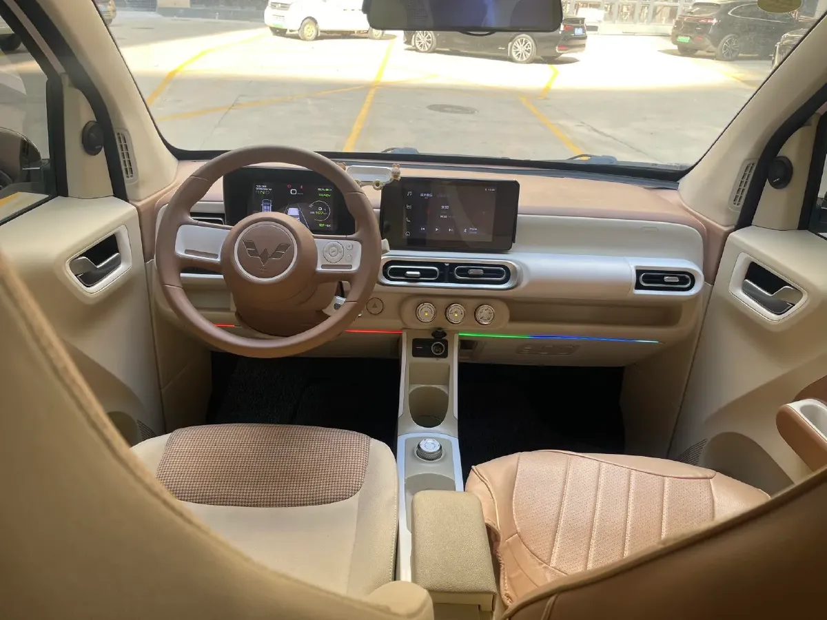 2024 WuLing HongGuang MINI EV BEV 17.3KWH,autocango,china used car exporter,china ev exporter,chinese used car exporter,chinese used ev exporter