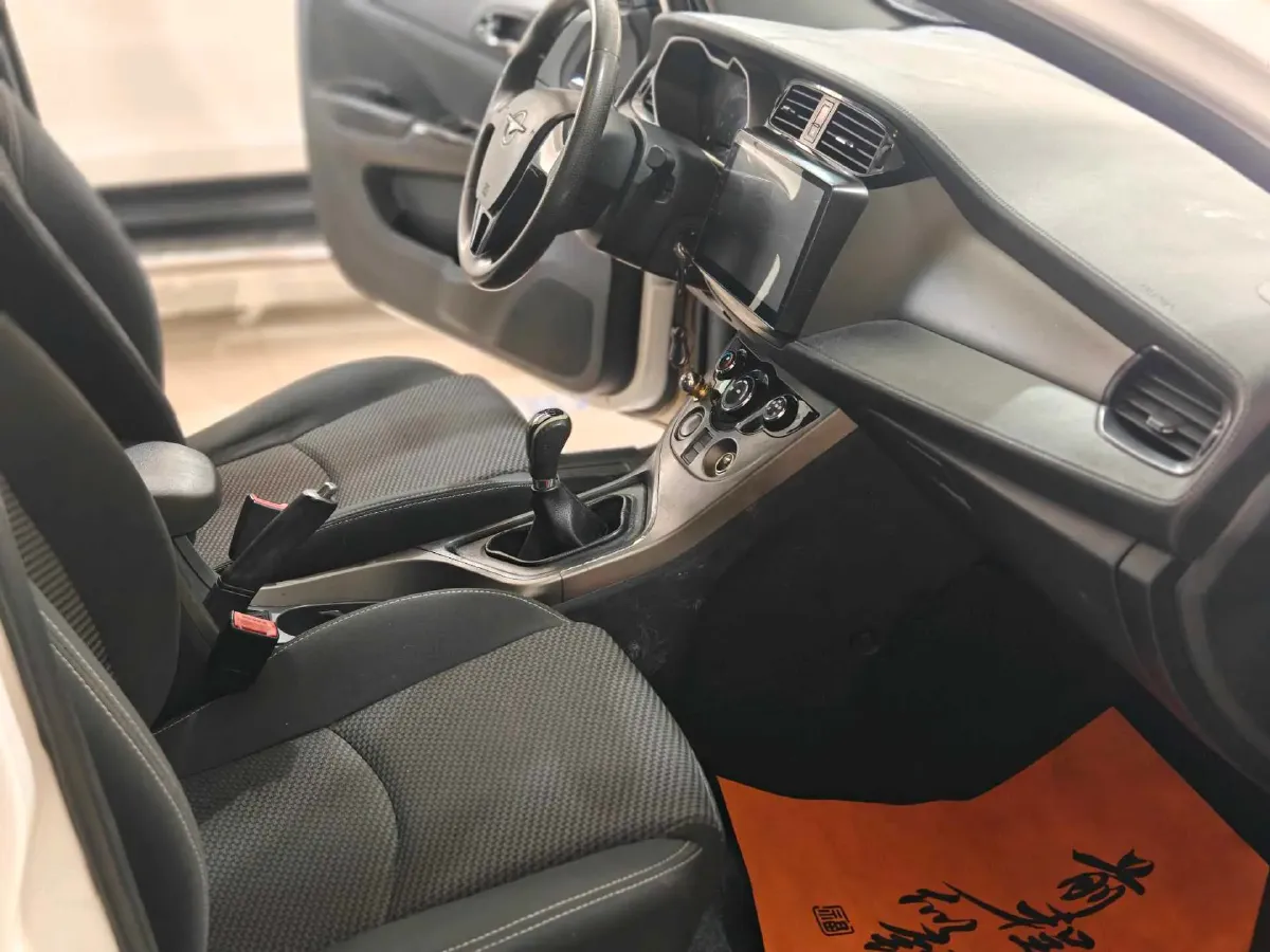 2017 HaiMa M3 1.5L 112HP L4 5MT,autocango,china used car exporter,china ev exporter,chinese used car exporter,chinese used ev exporter