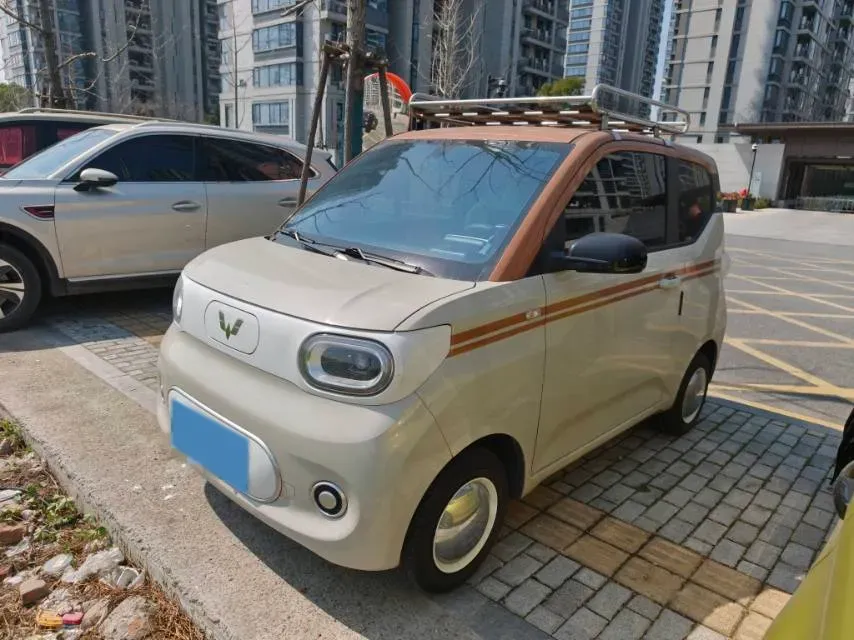 2024 WuLing HongGuang MINI EV BEV 17.3KWH,autocango,china used car exporter,china ev exporter,chinese used car exporter,chinese used ev exporter