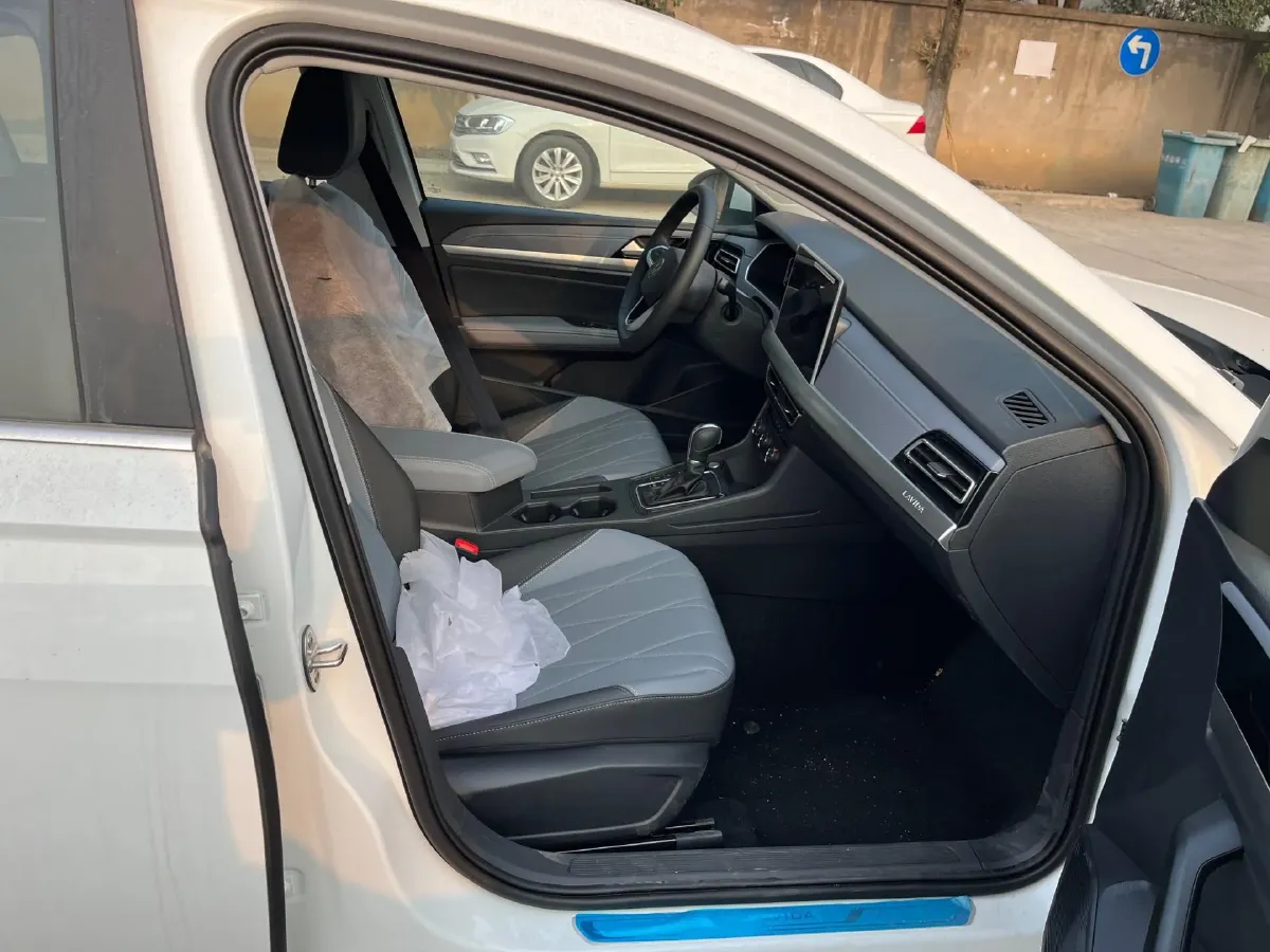 2024 Volkswagen Lavida 1.5L 110HP L4 6AT,autocango,china used car exporter,china ev exporter,chinese used car exporter,chinese used ev exporter