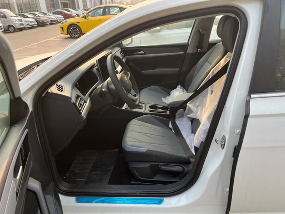 2024 Volkswagen Lavida 1.5L 110HP L4 6AT,autocango,china used car exporter,china ev exporter,chinese used car exporter,chinese used ev exporter