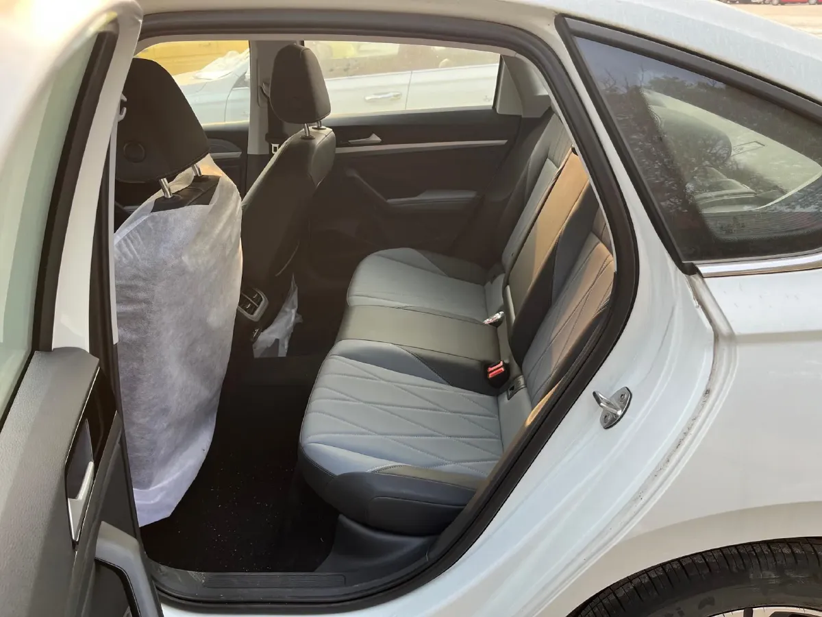 2024 Volkswagen Lavida 1.5L 110HP L4 6AT,autocango,china used car exporter,china ev exporter,chinese used car exporter,chinese used ev exporter