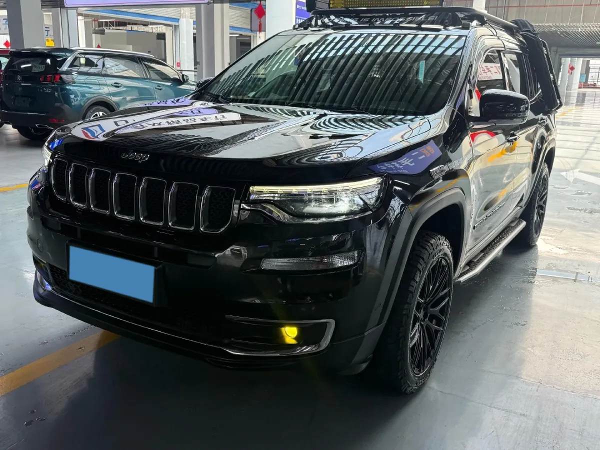 2020 Jeep Grand Commander 2.0T 265HP L4 9AT,autocango,china used car exporter,china ev exporter,chinese used car exporter,chinese used ev exporter