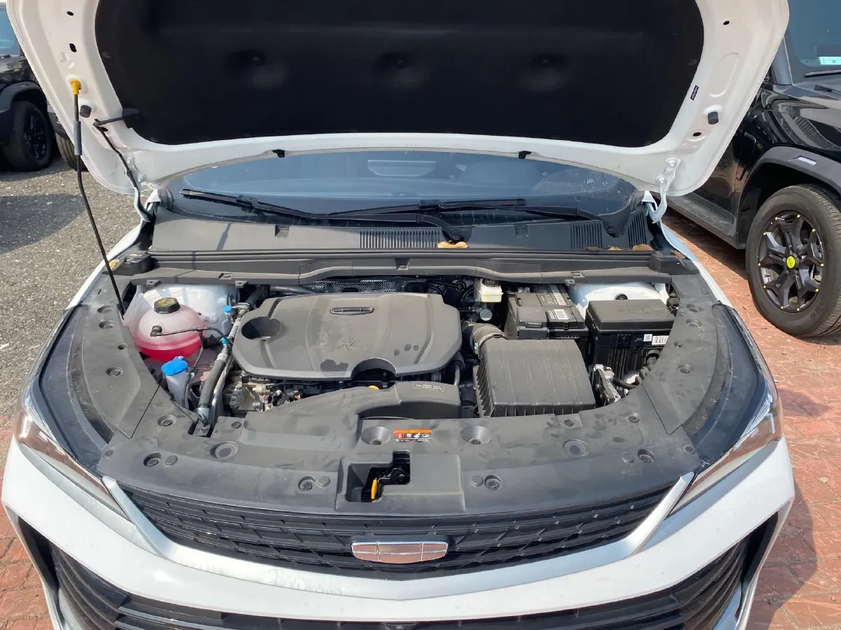 2025 Geely Coolray 1.5T 181HP L4 7DCT,autocango,china used car exporter,china ev exporter,chinese used car exporter,chinese used ev exporter