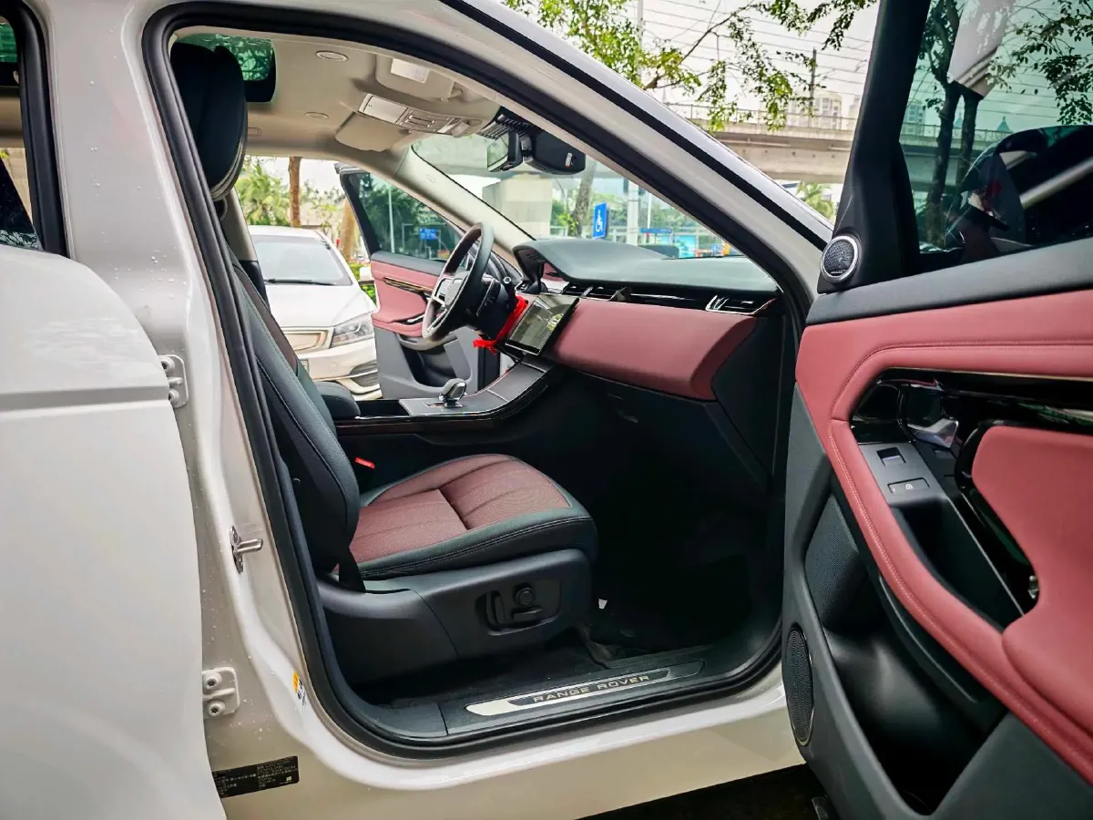 2024 Land Rover Range Rover Evoque 2.0T 249HP L4 9AT,autocango,china used car exporter,china ev exporter,chinese used car exporter,chinese used ev exporter