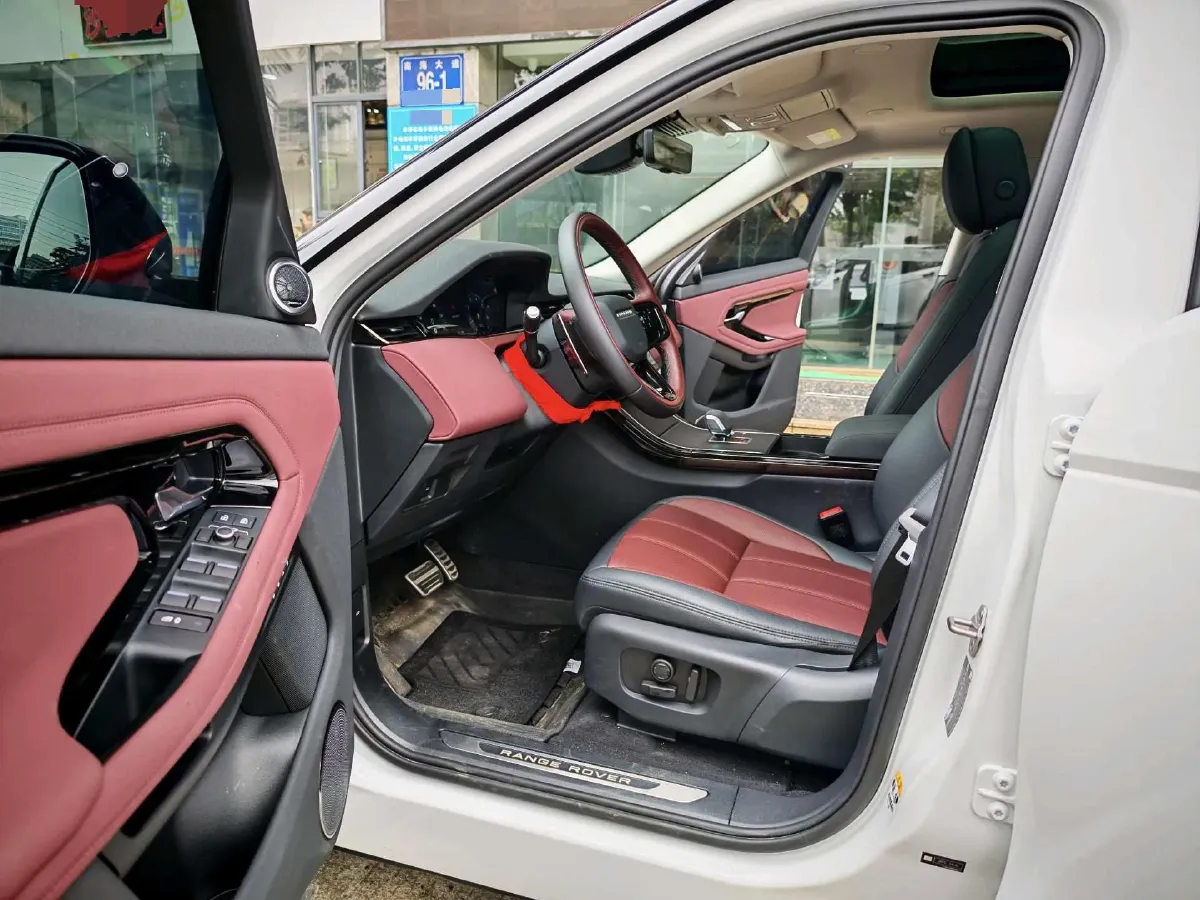 2024 Land Rover Range Rover Evoque 2.0T 249HP L4 9AT,autocango,china used car exporter,china ev exporter,chinese used car exporter,chinese used ev exporter