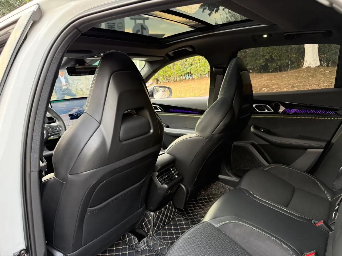 2025 LYNK&CO 03 1.5T 181HP L4 7DCT,autocango,china used car exporter,china ev exporter,chinese used car exporter,chinese used ev exporter