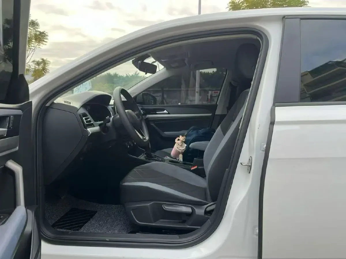 2023 Volkswagen Lavida 1.5L 113HP L4 6AT,autocango,china used car exporter,china ev exporter,chinese used car exporter,chinese used ev exporter