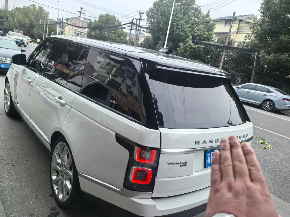 2022 Land Rover Range Rover 3.0T 400HP L6 8AT,autocango,china used car exporter,china ev exporter,chinese used car exporter,chinese used ev exporter