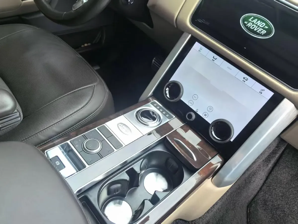 2022 Land Rover Range Rover 3.0T 400HP L6 8AT,autocango,china used car exporter,china ev exporter,chinese used car exporter,chinese used ev exporter