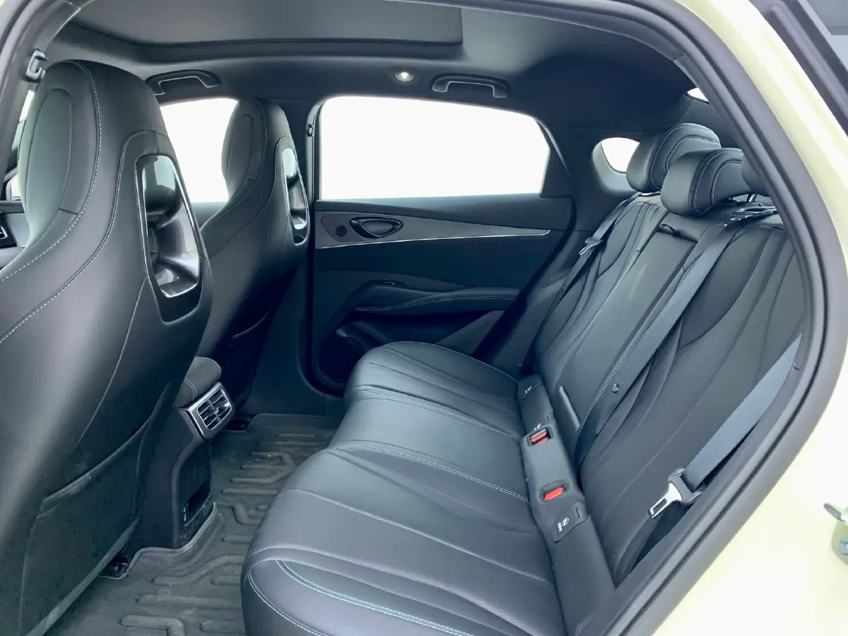 2025 BYD Seal 06 1.5L 101HP L4 E-CVT PHEV 15.87KWH,autocango,china used car exporter,china ev exporter,chinese used car exporter,chinese used ev exporter