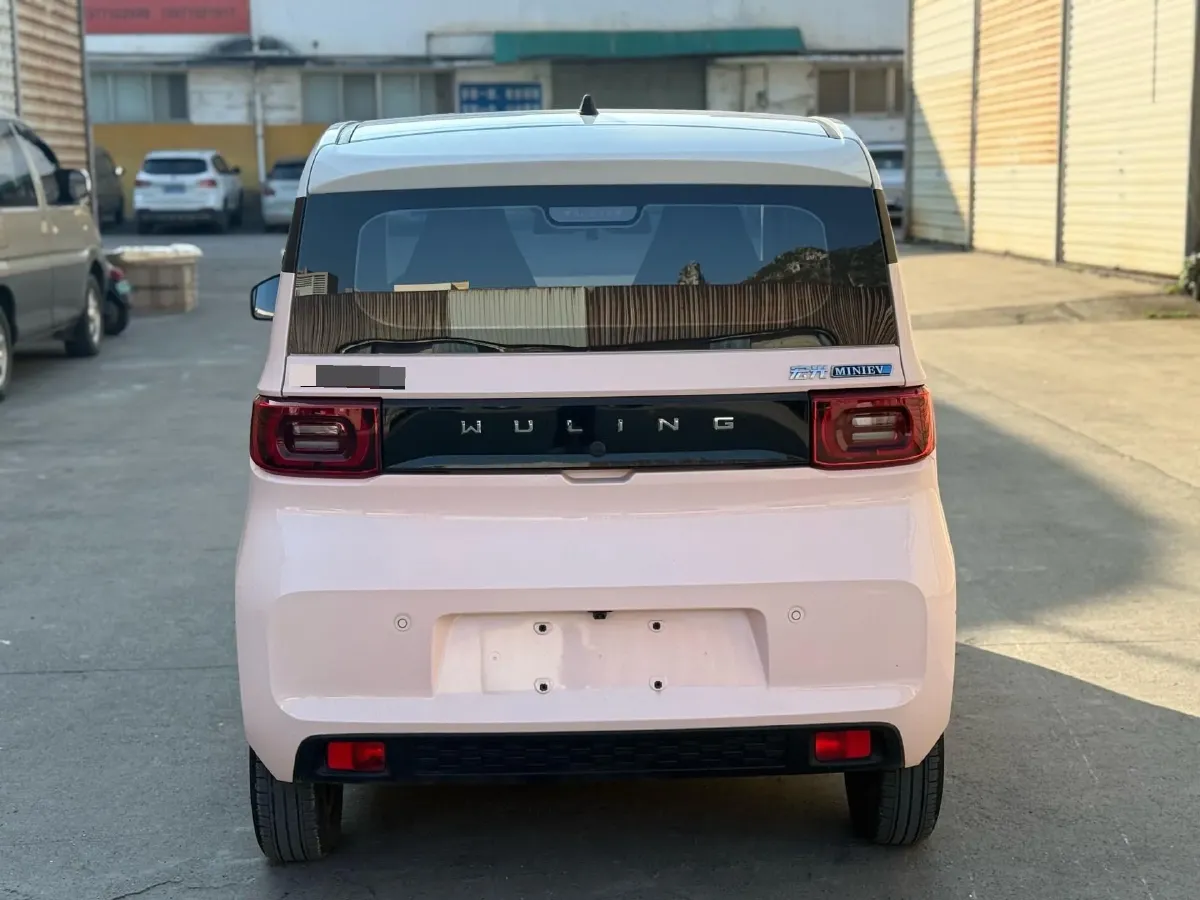 2021 WuLing HongGuang MINI EV BEV 13.9KWH,autocango,china used car exporter,china ev exporter,chinese used car exporter,chinese used ev exporter