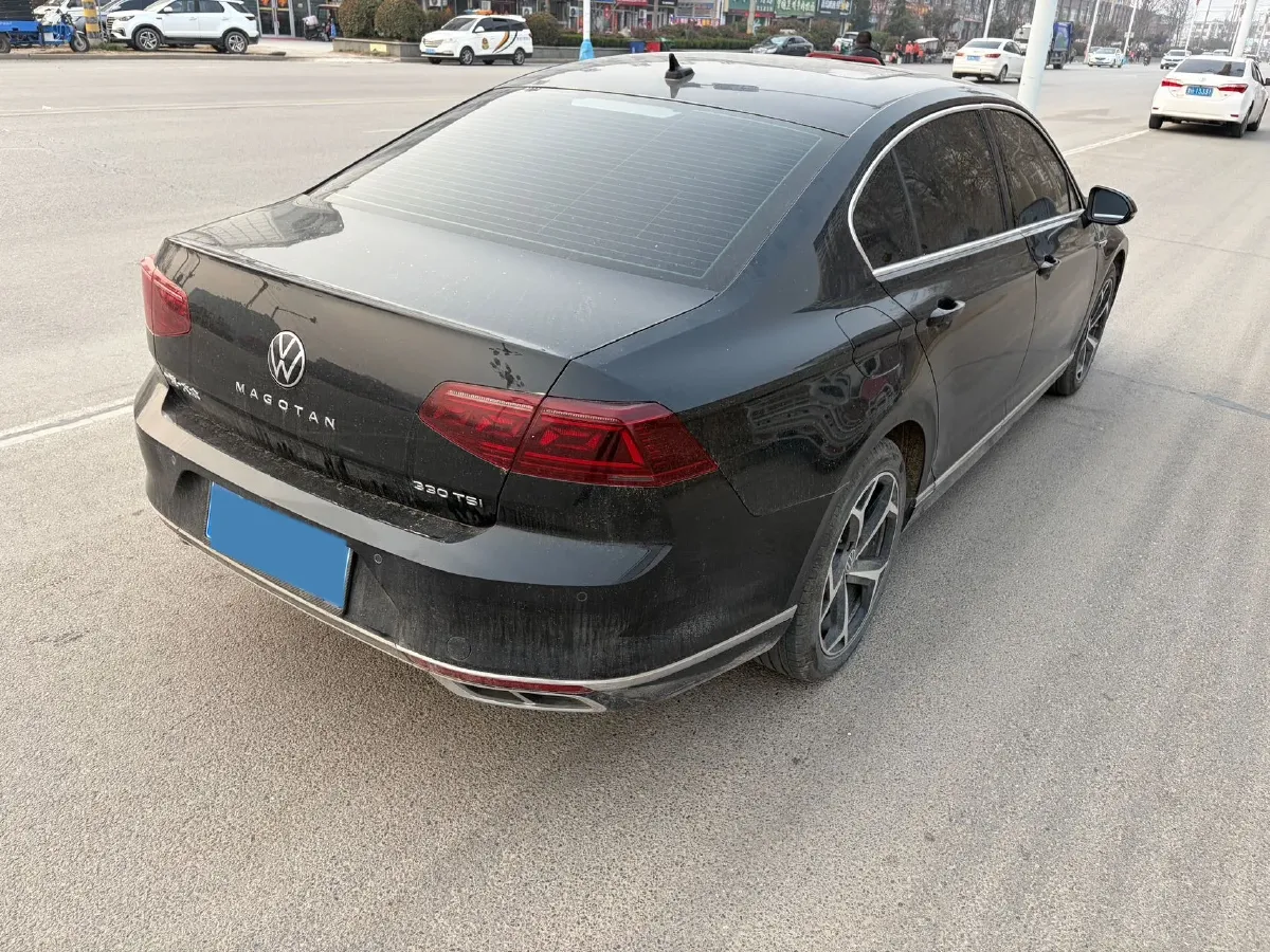 2023 Volkswagen Magotan 2.0T 186HP L4 7DCT,autocango,china used car exporter,china ev exporter,chinese used car exporter,chinese used ev exporter