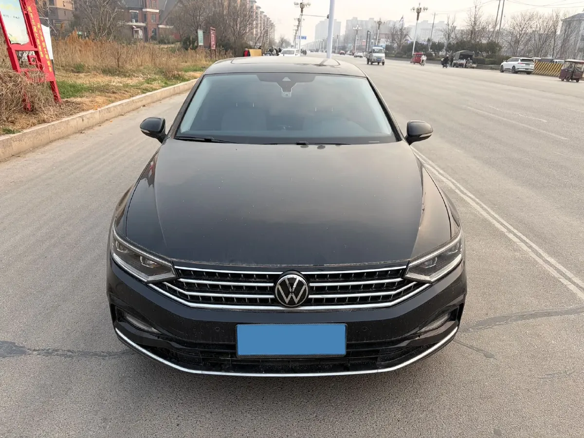 2023 Volkswagen Magotan 2.0T 186HP L4 7DCT,autocango,china used car exporter,china ev exporter,chinese used car exporter,chinese used ev exporter