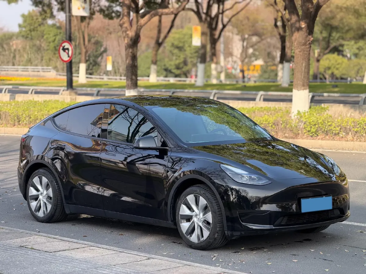 2022 Tesla Model Y BEV 60KWH,autocango,china used car exporter,china ev exporter,chinese used car exporter,chinese used ev exporter