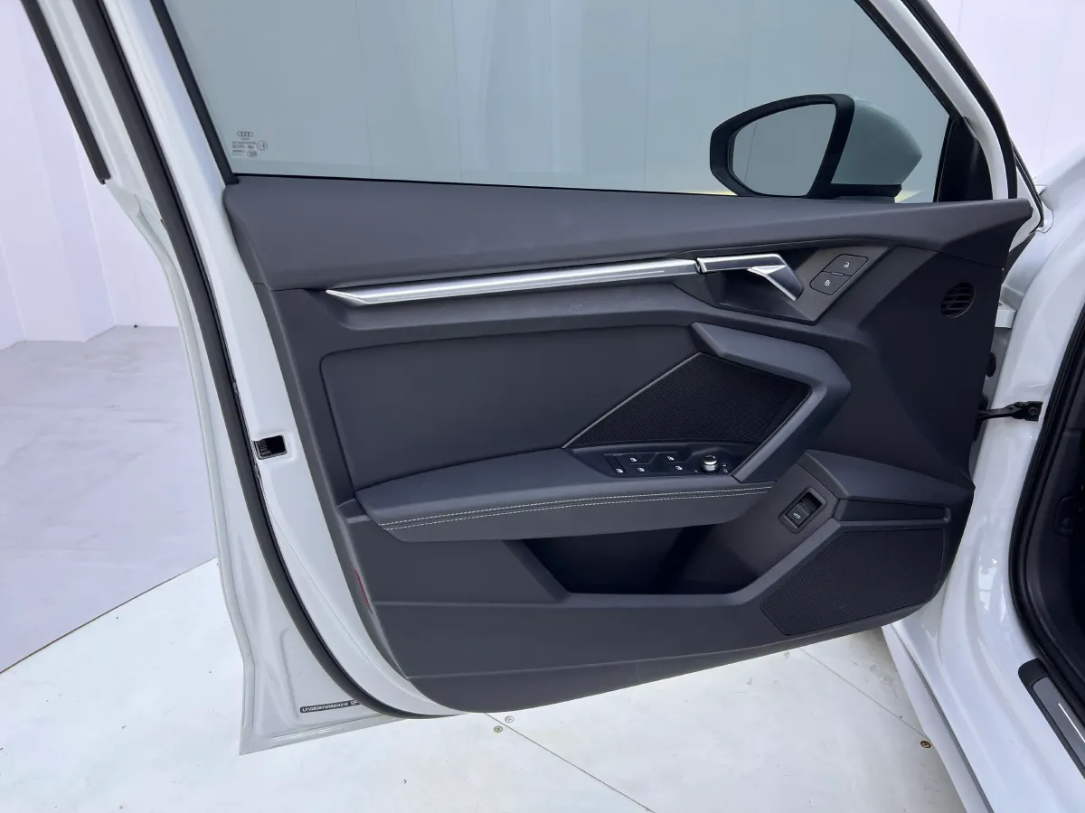 2024 Audi A3 1.4T 150HP L4 7DCT,autocango,china used car exporter,china ev exporter,chinese used car exporter,chinese used ev exporter