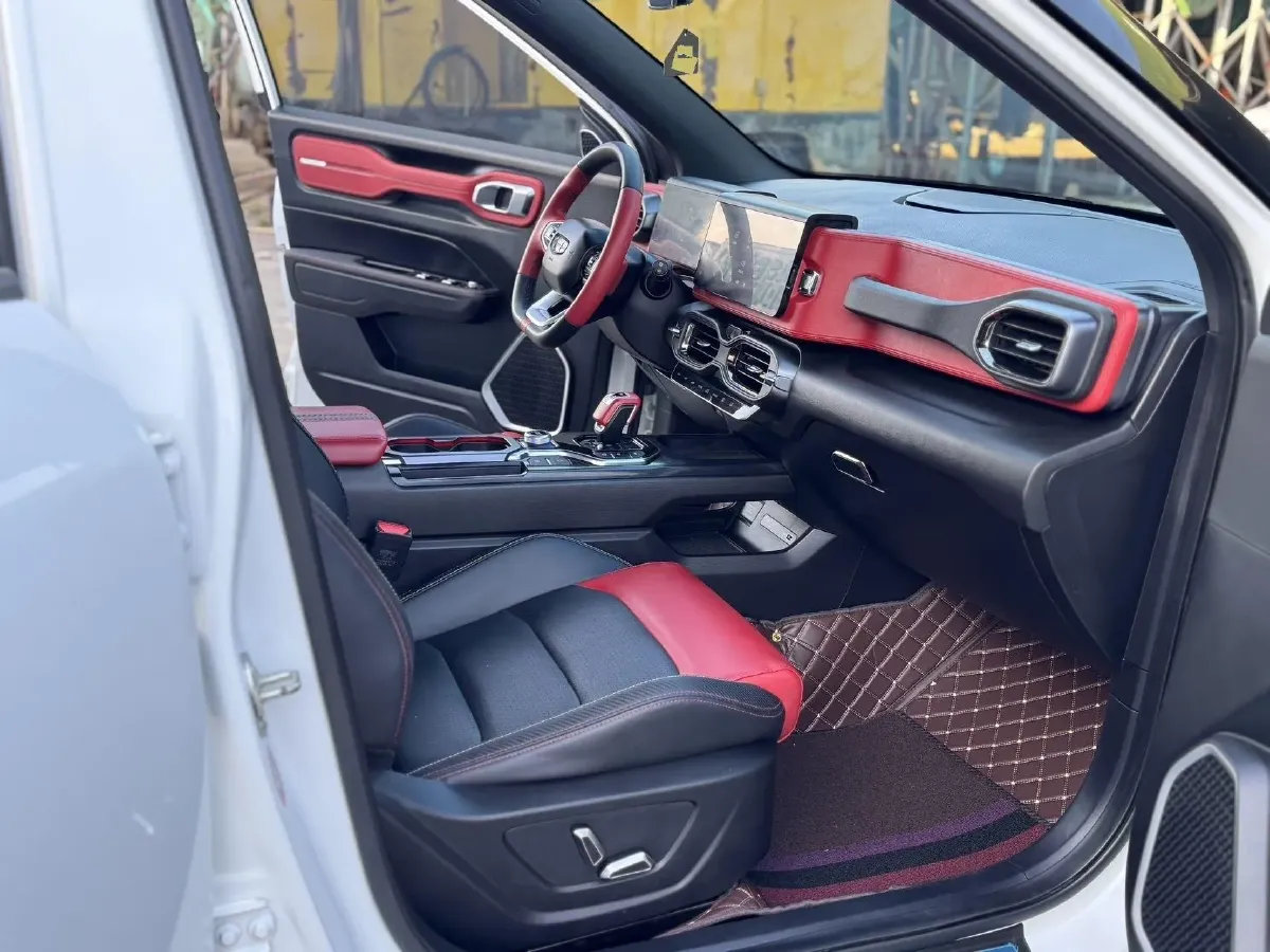 2020 Geely ICON 1.5T 177HP L3 7DCT,autocango,china used car exporter,china ev exporter,chinese used car exporter,chinese used ev exporter