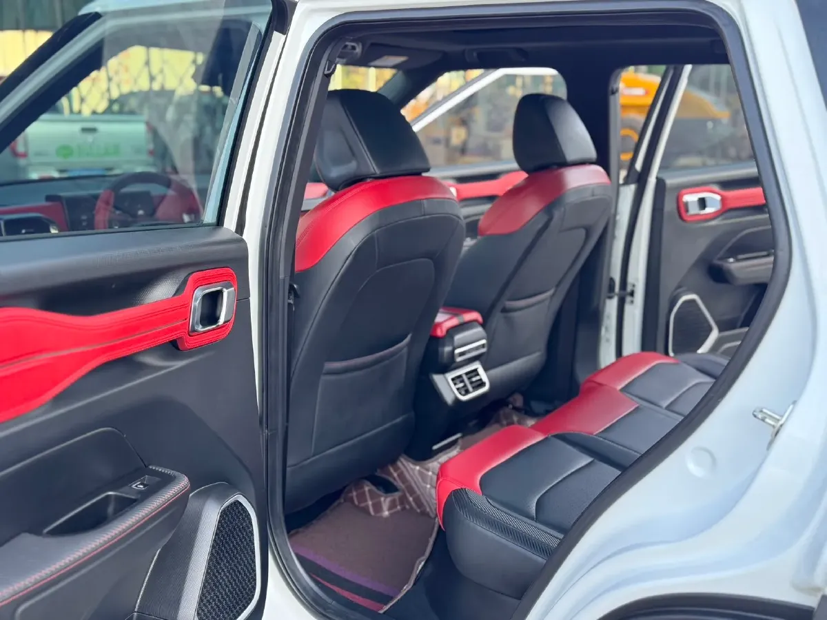 2020 Geely ICON 1.5T 177HP L3 7DCT,autocango,china used car exporter,china ev exporter,chinese used car exporter,chinese used ev exporter