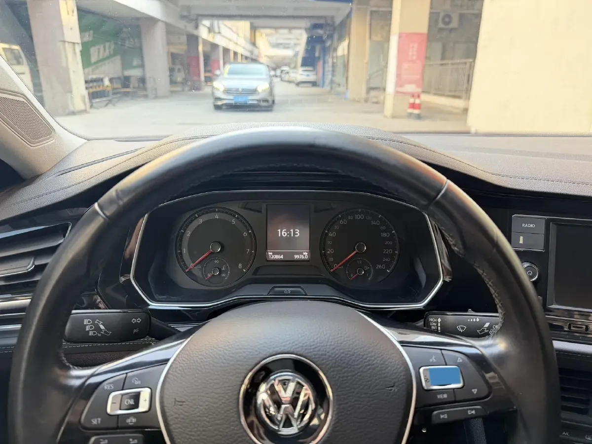 2019 Jeep Renegade 1.3T 173HP L4 7DCT,autocango,china used car exporter,china ev exporter,chinese used car exporter,chinese used ev exporter