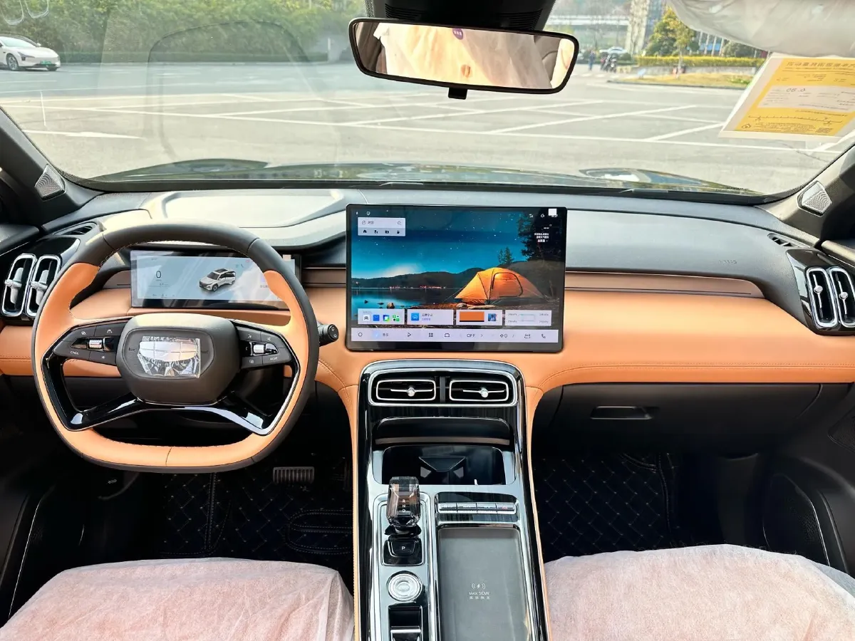 2025 Geely StarRay 1.5T 181HP L4 7DCT,autocango,china used car exporter,china ev exporter,chinese used car exporter,chinese used ev exporter