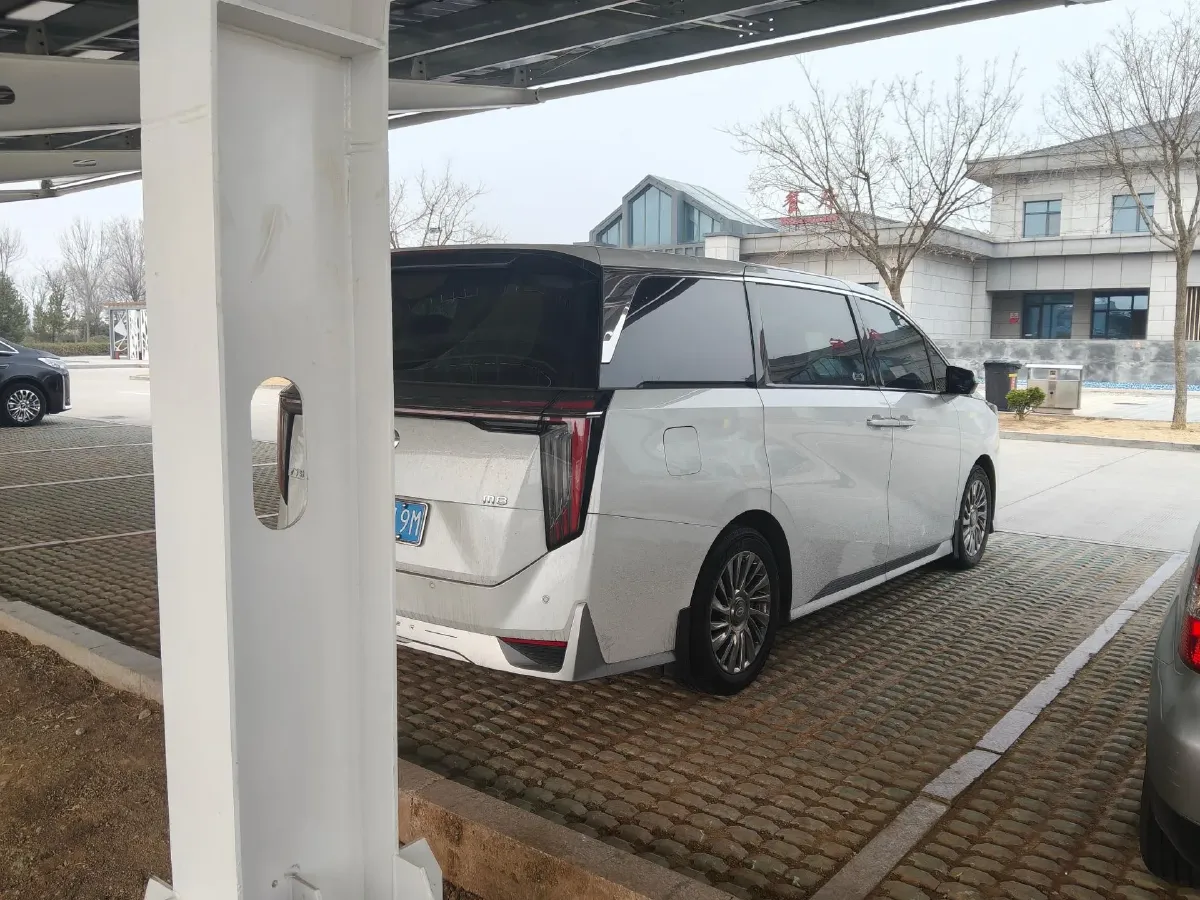 2023 GAC Trumpchi M8 2.0T 252HP L4 8AT,autocango,china used car exporter,china ev exporter,chinese used car exporter,chinese used ev exporter